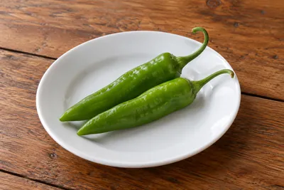 Sveža ljuta paprika — AI ilustracija jela iz jelovnika Ručkić
